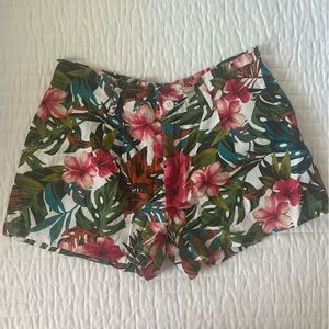 WOMENS SHORTS